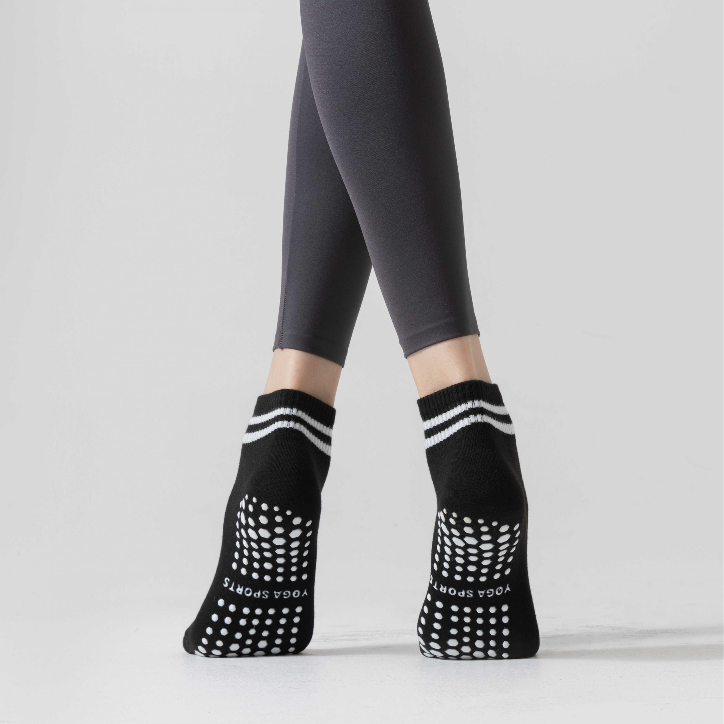 Professional Yoga Socks Non slip Grips Breathable Dance Training Socks